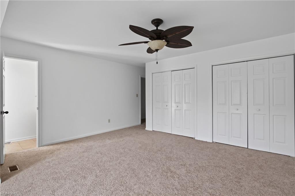 1245 Hillock Xing Property Photo 15