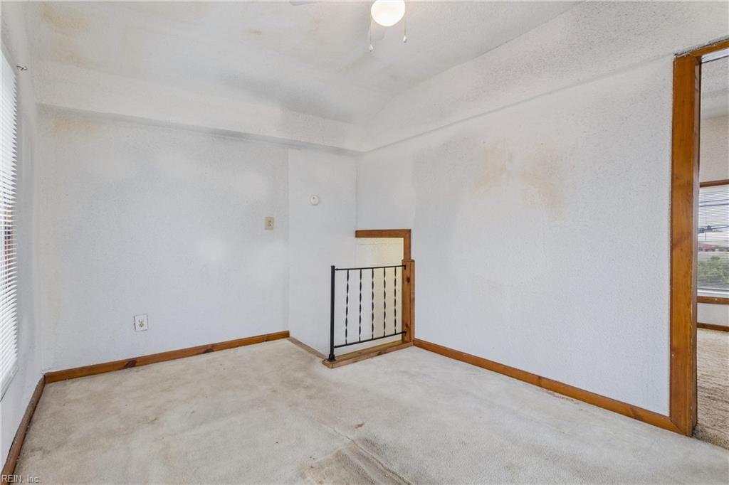 1202 Berkley Ave Property Photo 15
