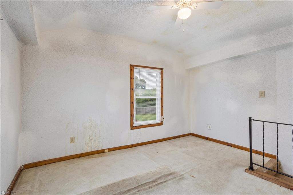 1202 Berkley Ave Property Photo 16