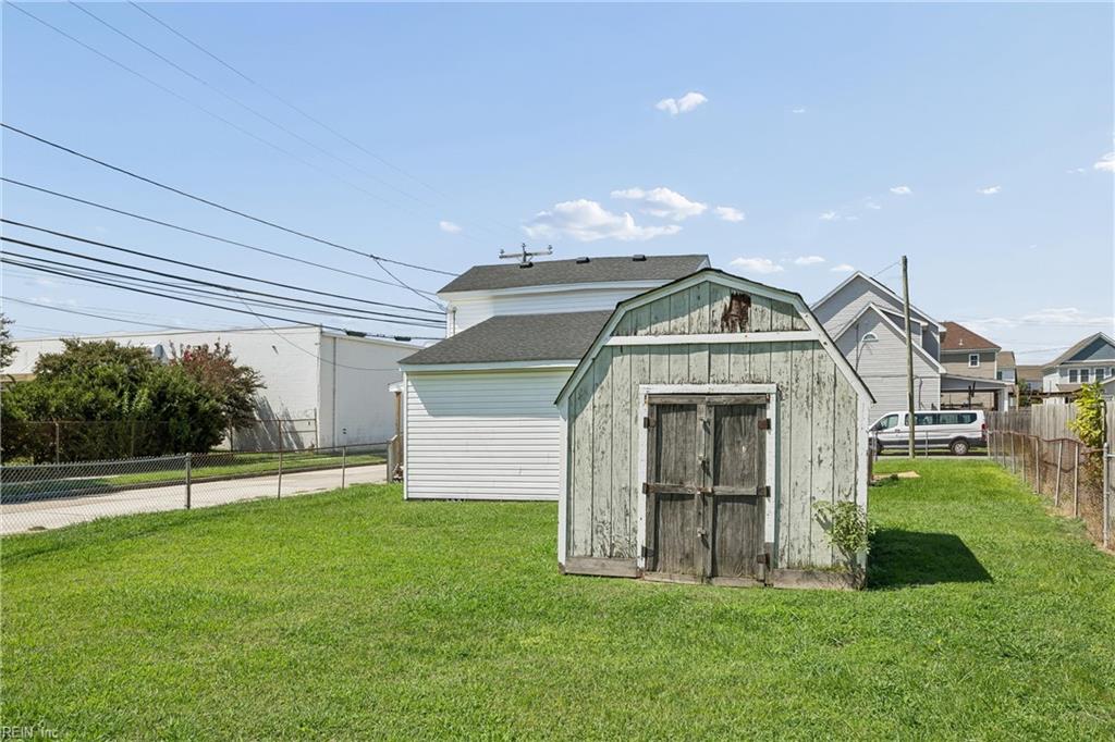 1202 Berkley Ave Property Photo 26