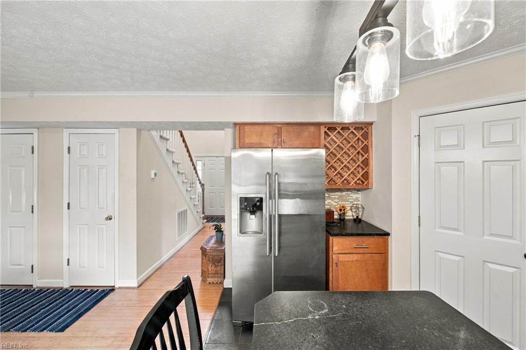 4 Walters Ln Property Photo 15