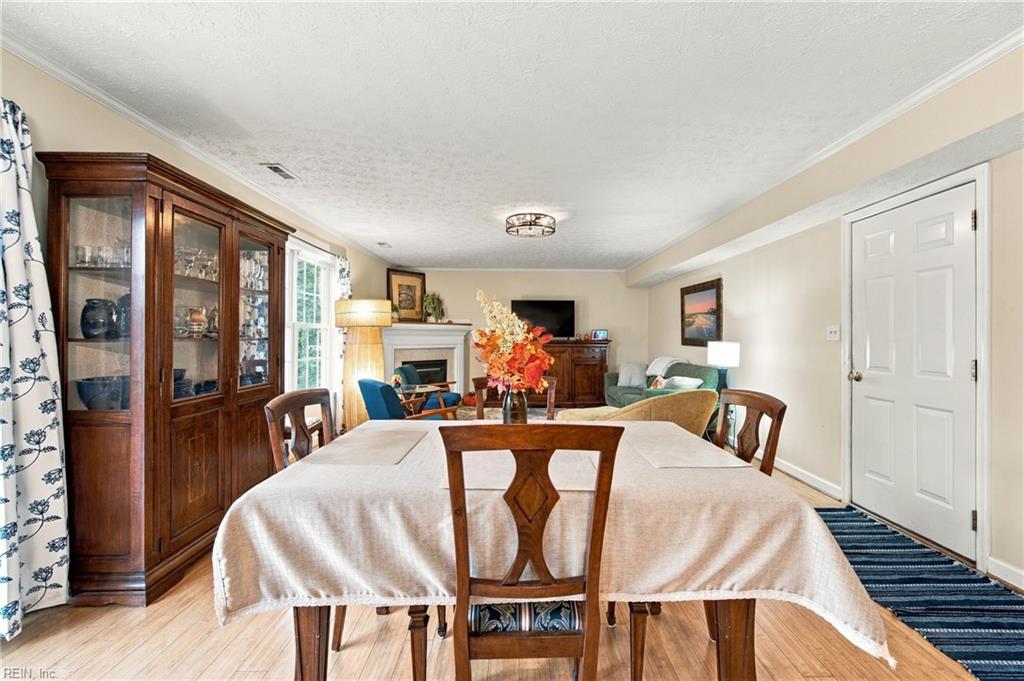 4 Walters Ln Property Photo 19