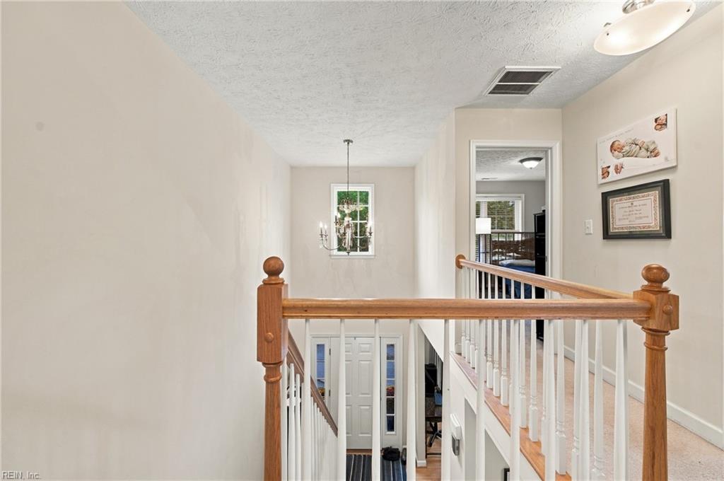 4 Walters Ln Property Photo 24