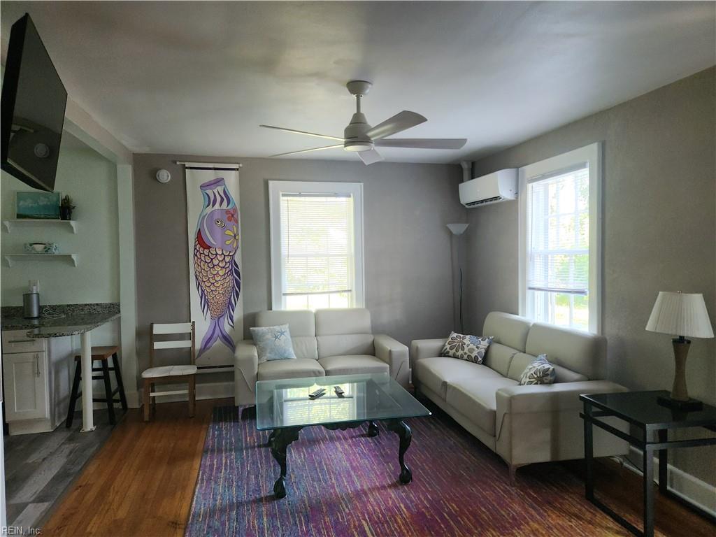 646 Dune St Property Photo 4