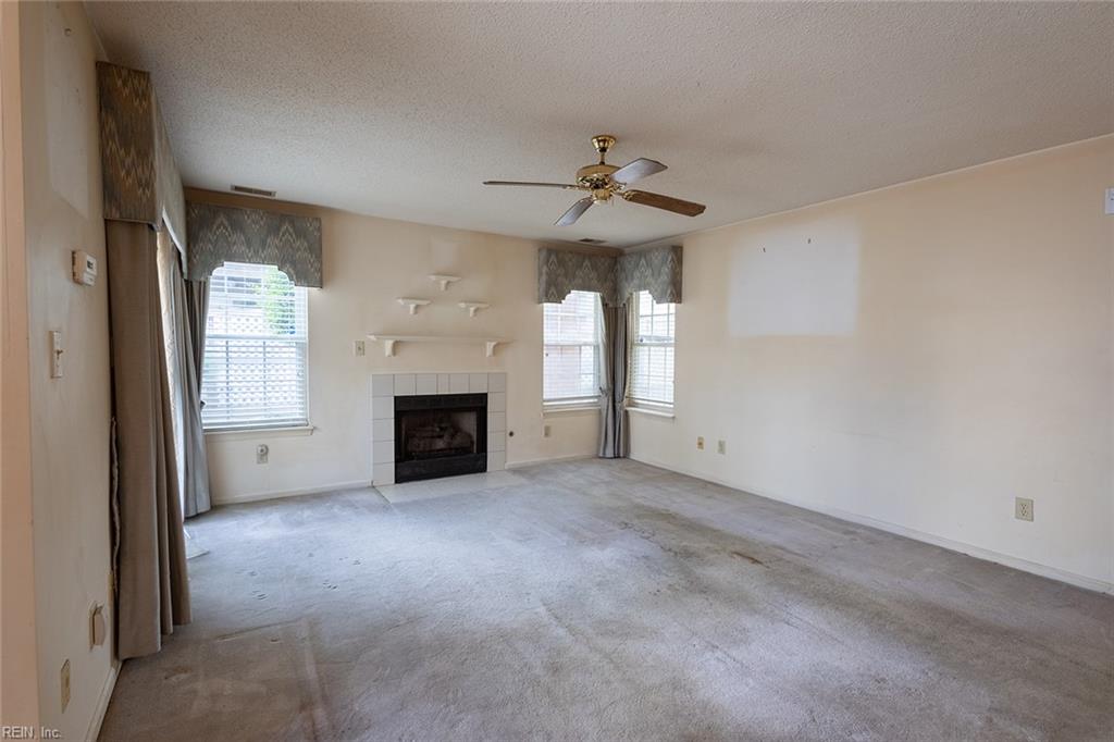 12825 Daybreak Cir Property Photo 3