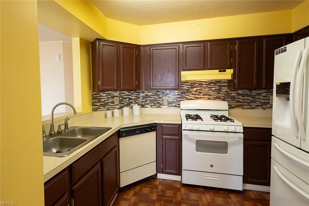 12825 Daybreak Cir Property Photo 12