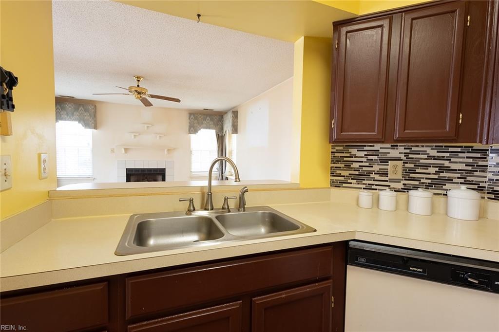 12825 Daybreak Cir Property Photo 14