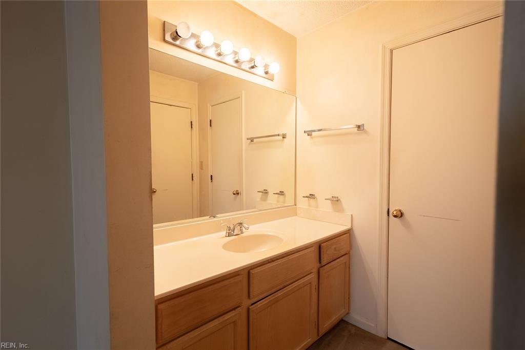 12825 Daybreak Cir Property Photo 24