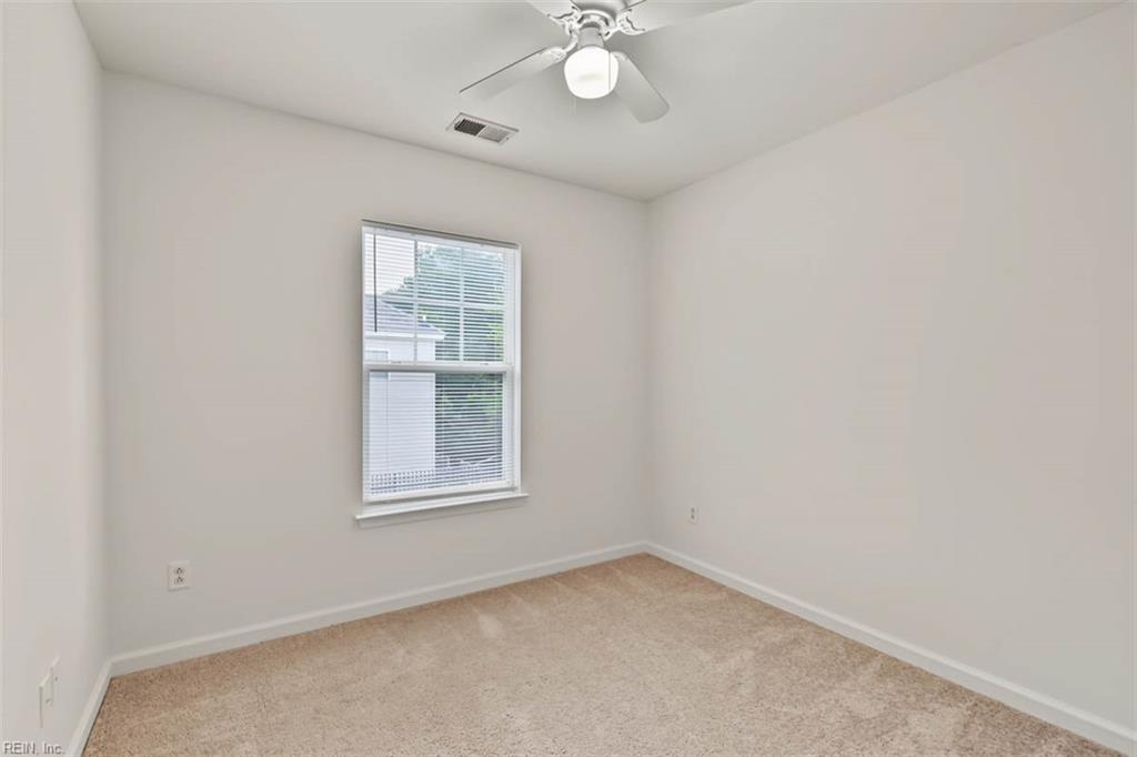 4128 Killam Ave Property Photo 16