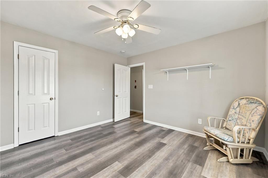 300 Sheryl Lyn Ct Property Photo 37