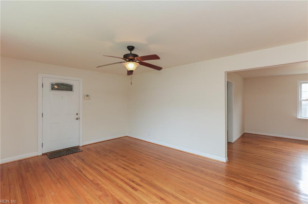 7812 Restmere Rd Property Photo 11