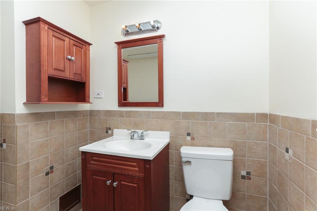 7812 Restmere Rd Property Photo 23