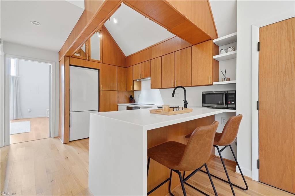 696 Mowbray Arch Property Photo 11