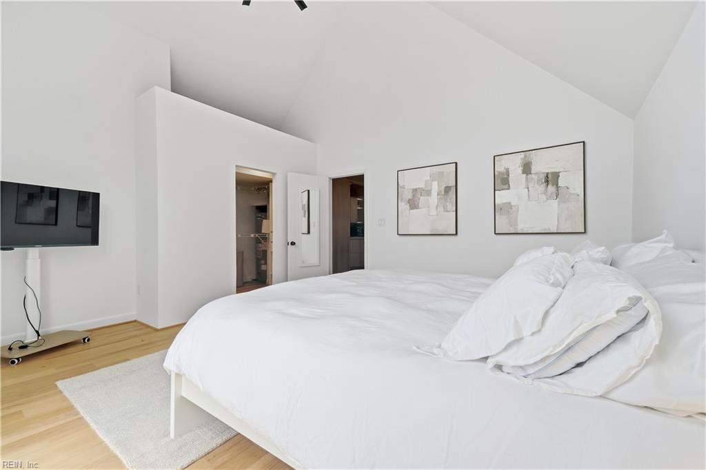 696 Mowbray Arch Property Photo 16