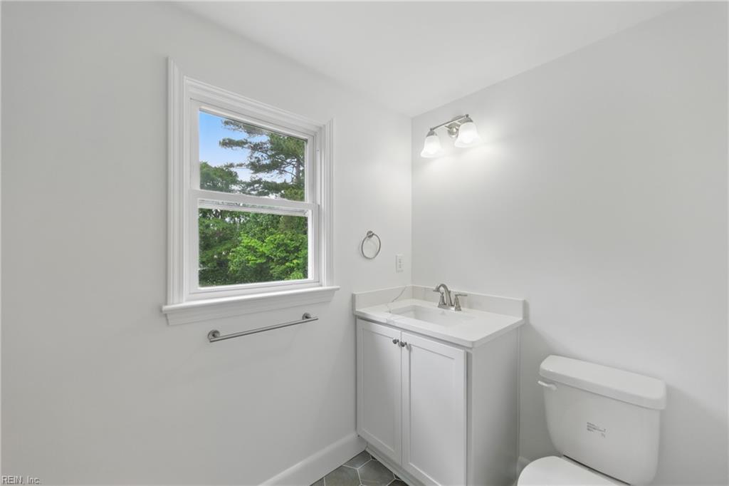 4328 Thoroughgood Dr Property Photo 26