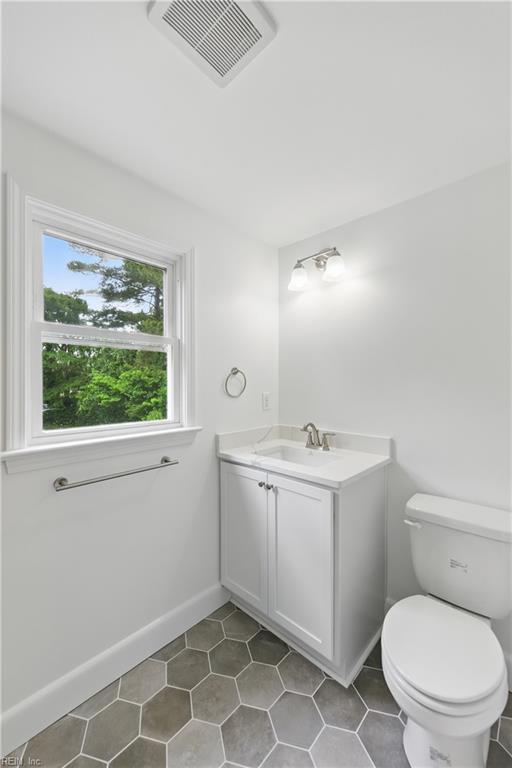 4328 Thoroughgood Dr Property Photo 27