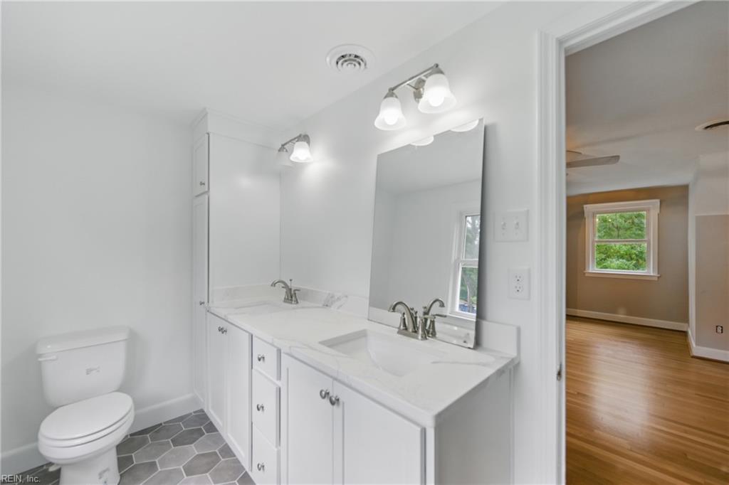 4328 Thoroughgood Dr Property Photo 31