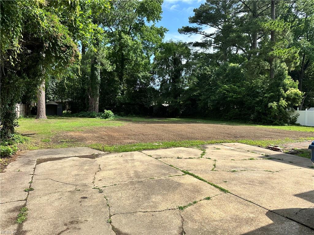4328 Thoroughgood Dr Property Photo 38