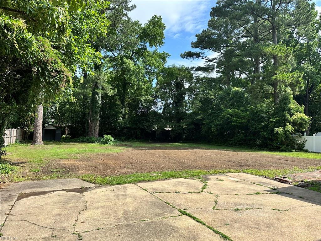 4328 Thoroughgood Dr Property Photo 40