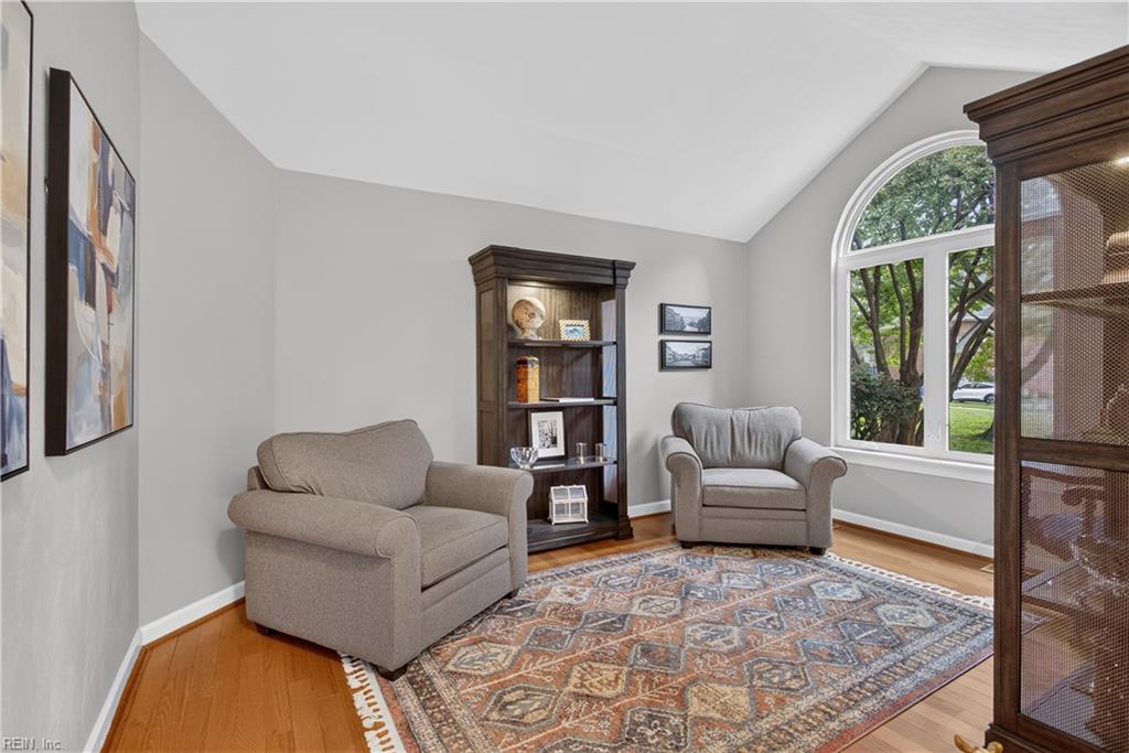 804 Brookside Arch Property Photo 6