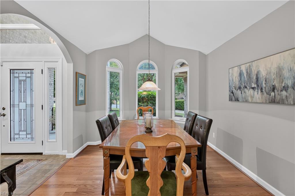 804 Brookside Arch Property Photo 11