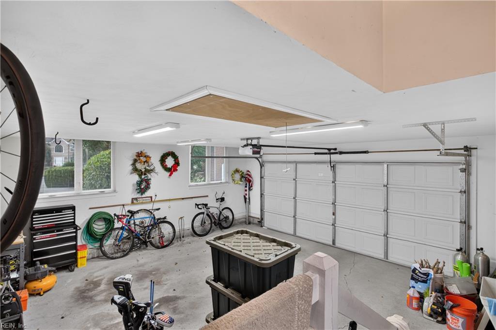 804 Brookside Arch Property Photo 38