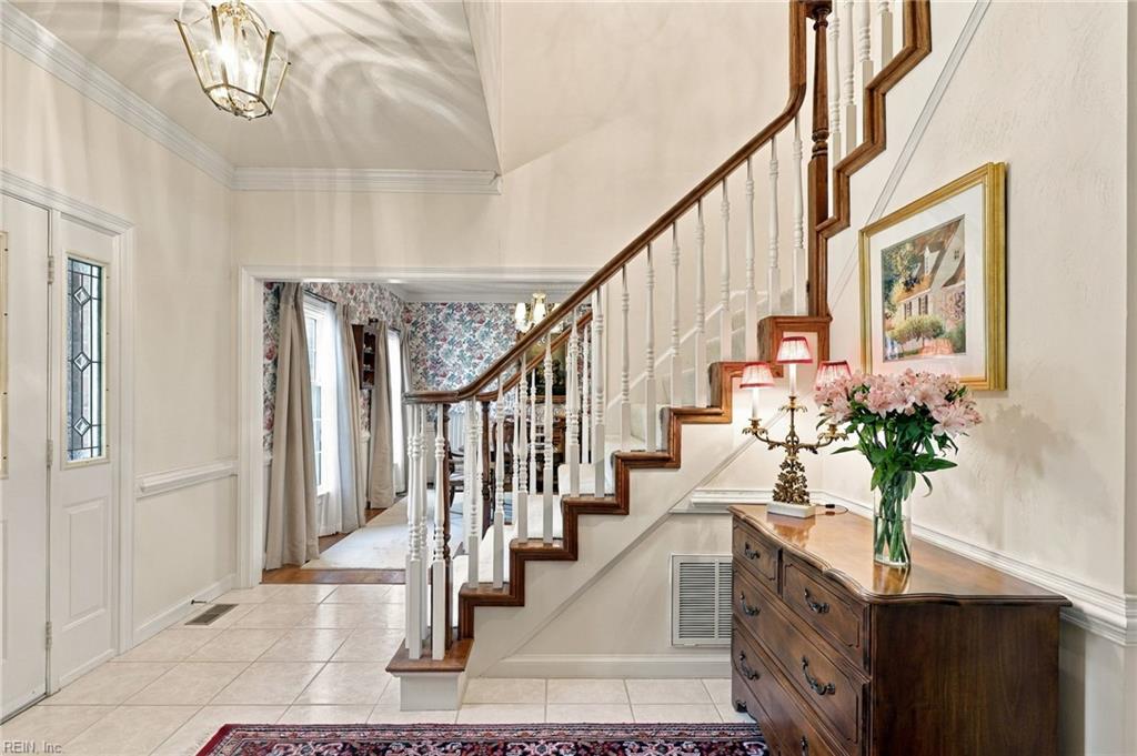 1519 Bordeaux Pl Property Photo 3