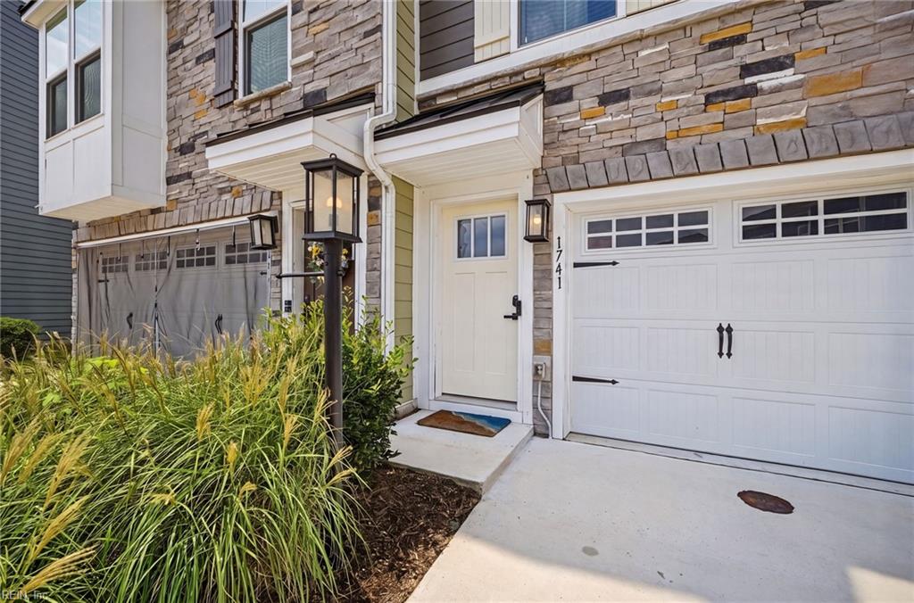 1741 Fortune Ter Property Photo 4