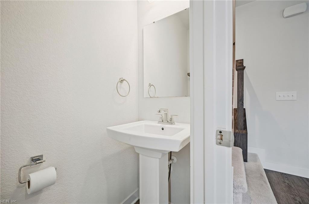 1741 Fortune Ter Property Photo 27
