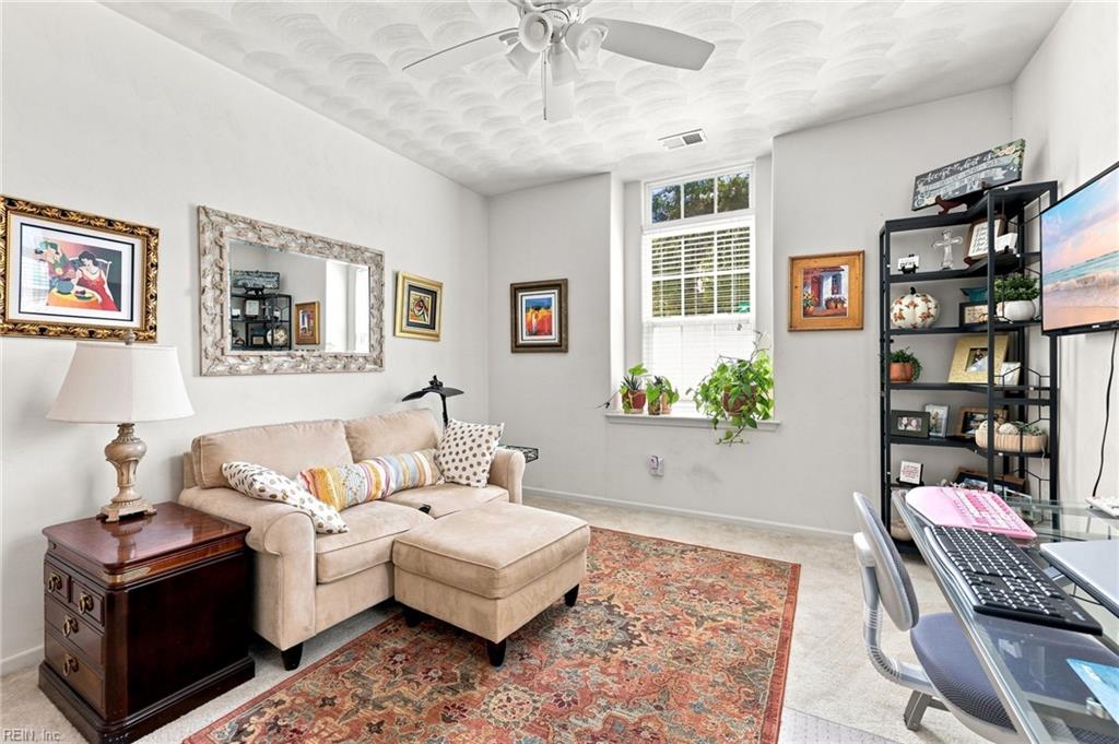 5428 Season Ln Property Photo 17