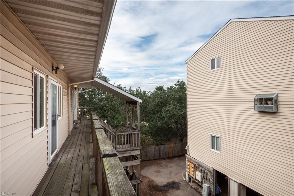 837 Little Bay Ave Property Photo 3