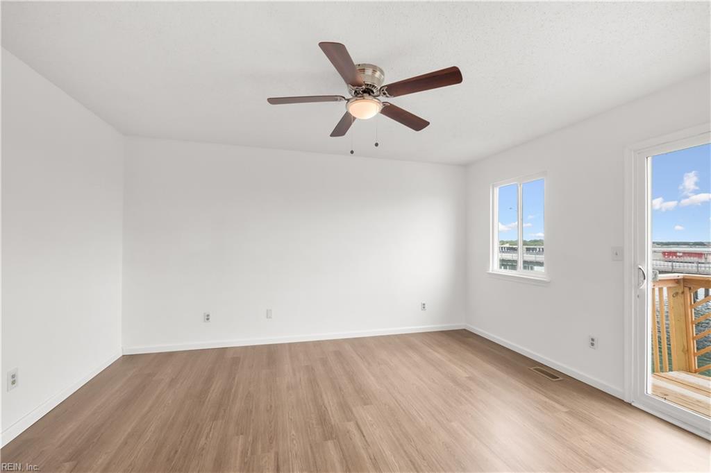 837 Little Bay Ave Property Photo 19