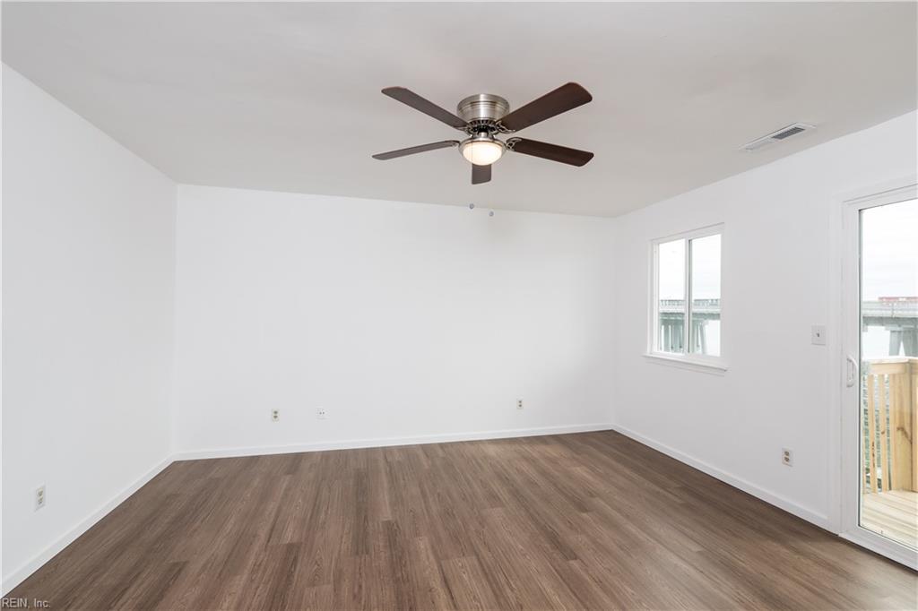 837 Little Bay Ave Property Photo 41