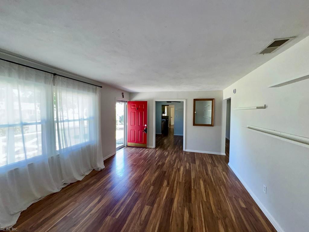 4025 Windsor Gate Pl Property Photo 4