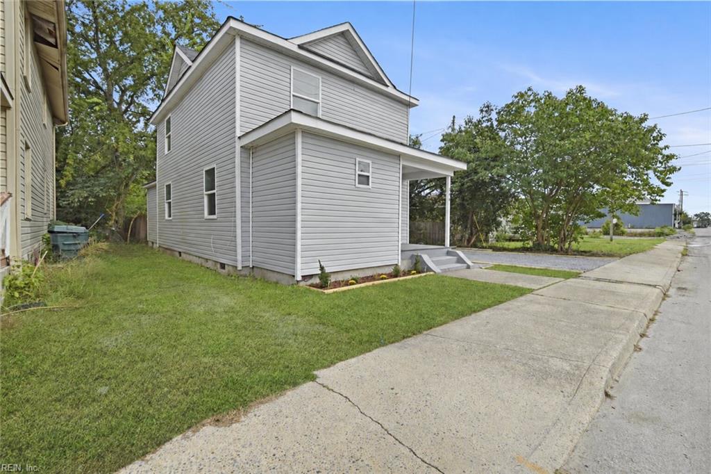 306 Wellons St Property Photo 4