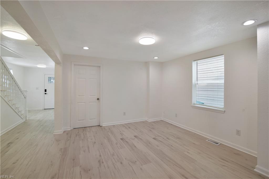 306 Wellons St Property Photo 11