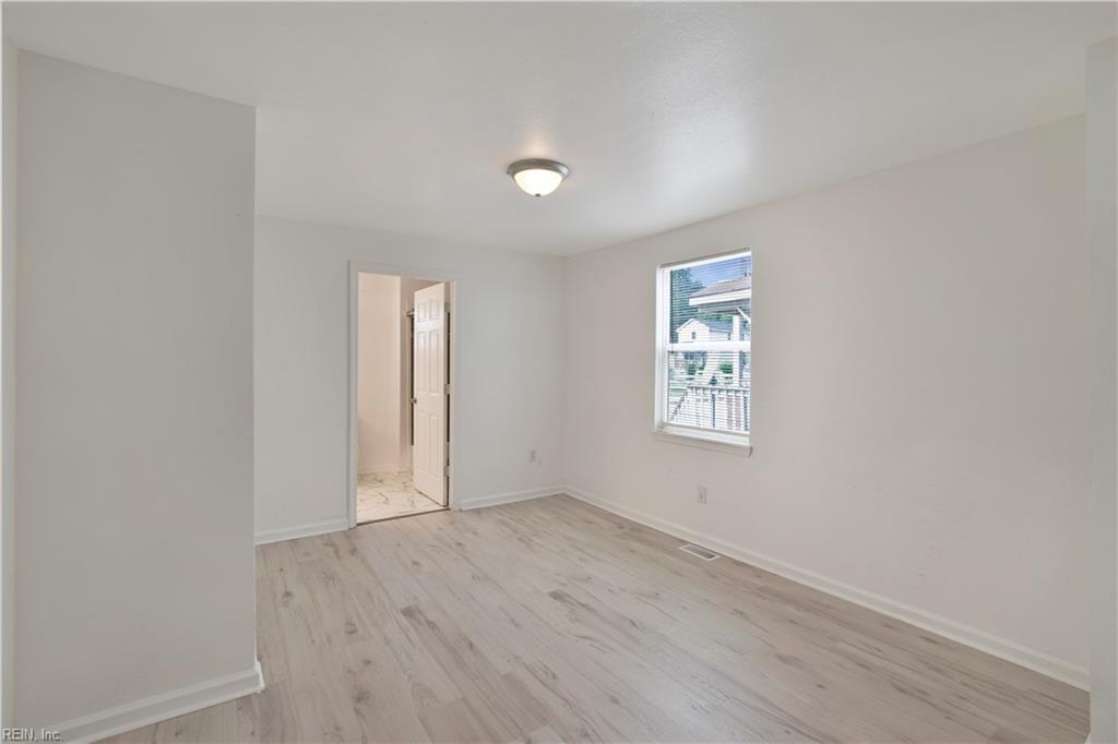 306 Wellons St Property Photo 13