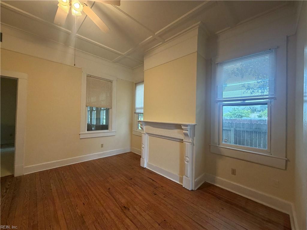 1306 Boissevain Ave Property Photo 3