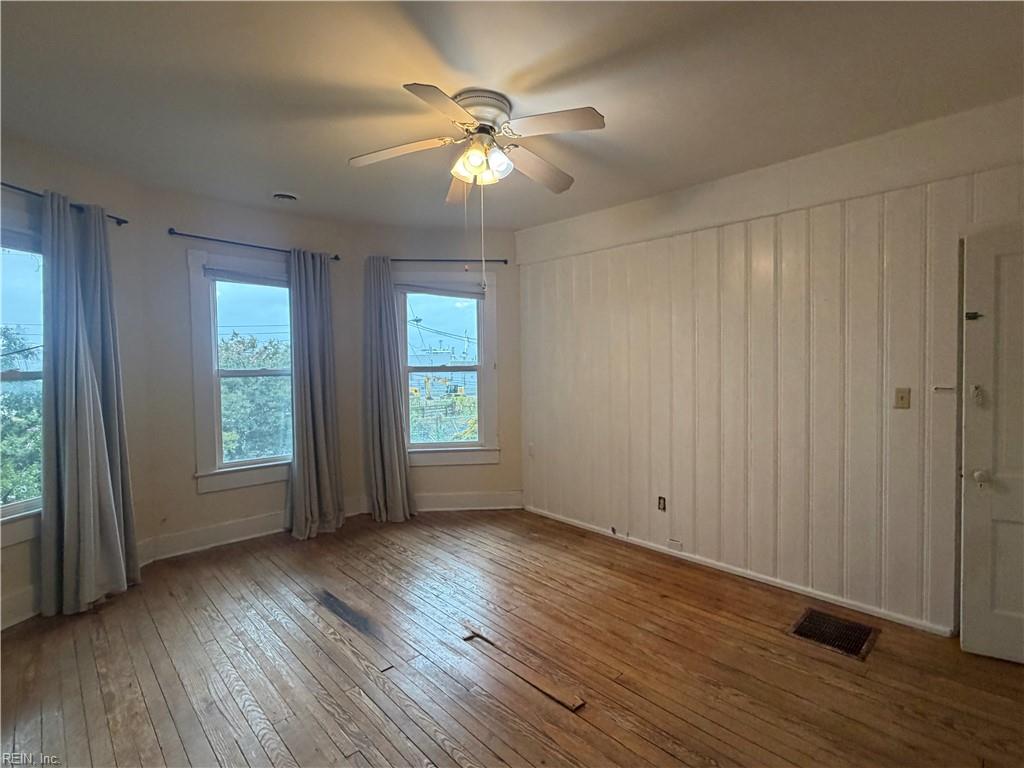 1306 Boissevain Ave Property Photo 17