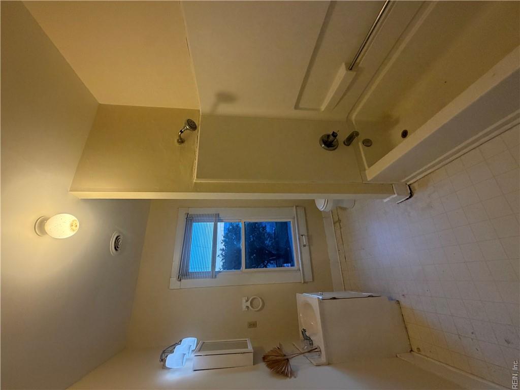 1306 Boissevain Ave Property Photo 24