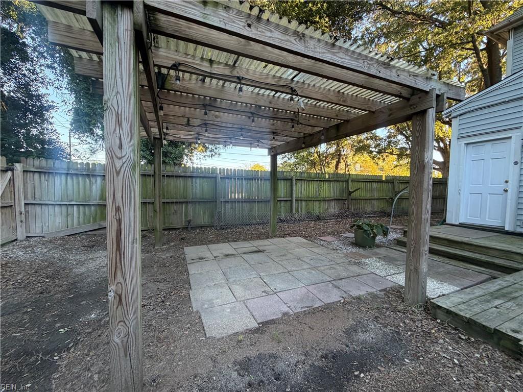 1306 Boissevain Ave Property Photo 40