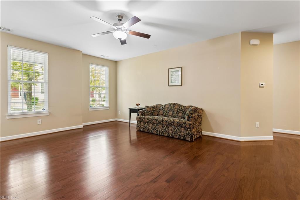 109 Ellery St Property Photo 17
