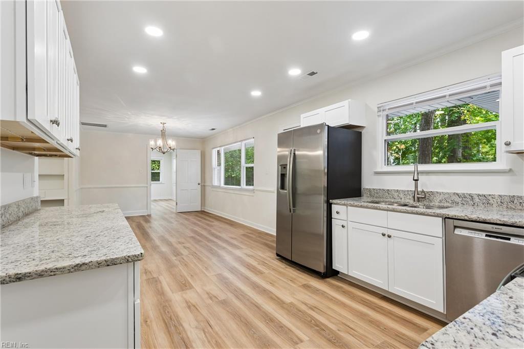 120 Selden Rd Property Photo 11