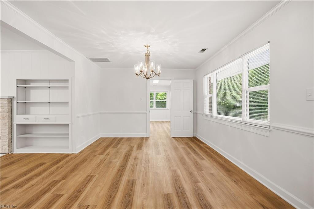 120 Selden Rd Property Photo 14