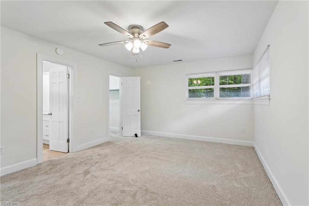 120 Selden Rd Property Photo 28