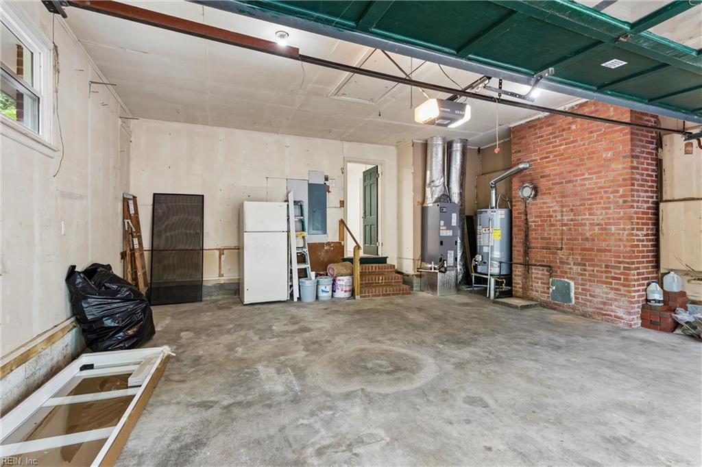 120 Selden Rd Property Photo 38