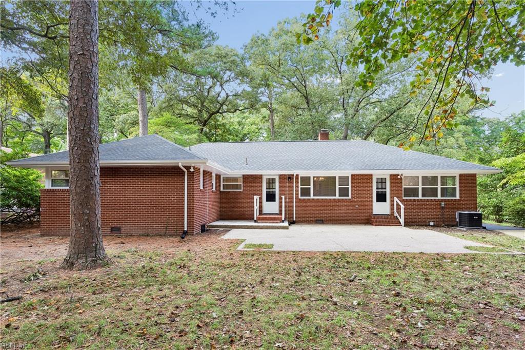 120 Selden Rd Property Photo 42