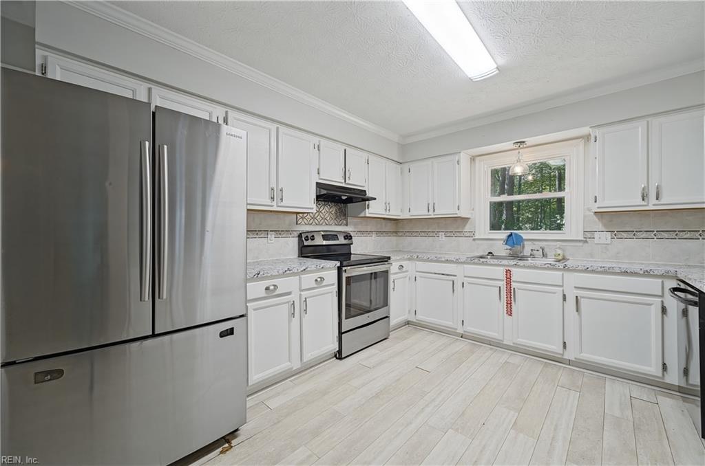 154 Smith St Property Photo 15