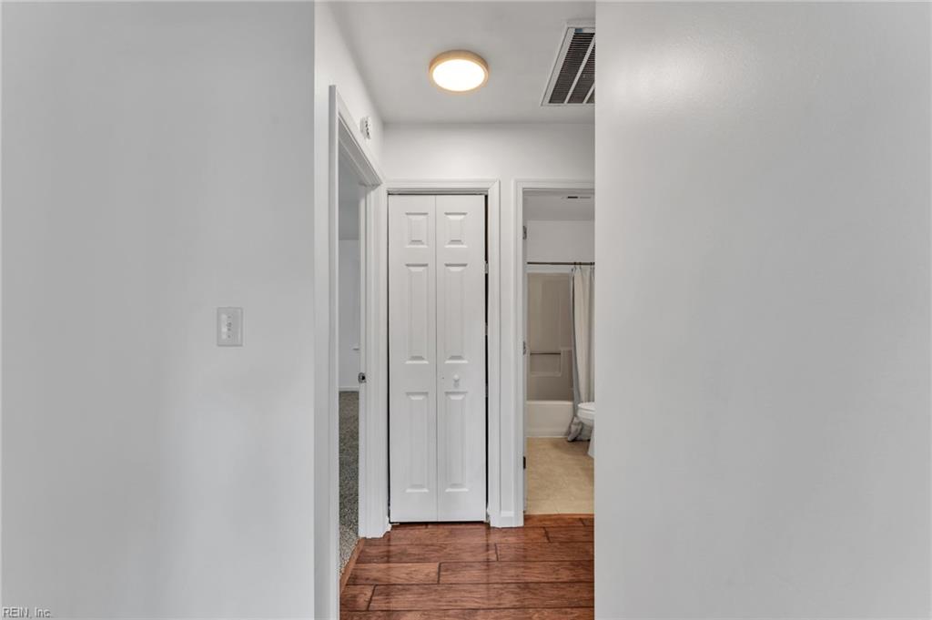 208 Locust St Property Photo 20