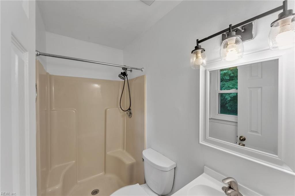 208 Locust St Property Photo 23